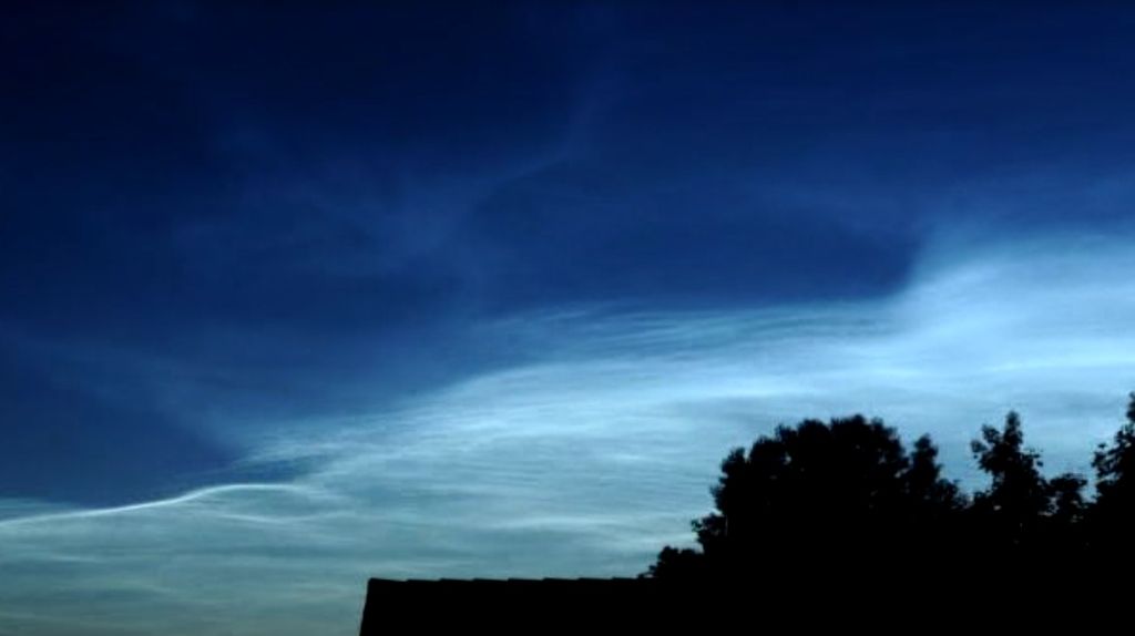 Nubes noctilucentes desde Irán Nubes noctilucentes desde Irán
