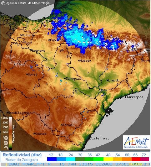 Figuras del radar de Zaragoza correspondiente a las primeras horas del día 15 de enero de 2013 y asociadas al PPI (reflectividad). Fuente: AEMET