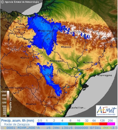 Figuras del radar de Zaragoza correspondiente a las primeras horas del día 15 de enero de 2013 y asociadas al PPI - acumulación en 6 h anteriores (mm/6h). Fuente: AEMET