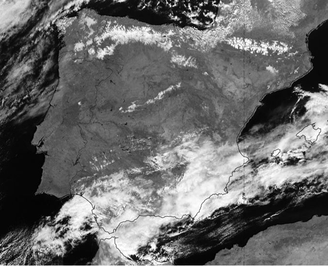 Figura 31. Imagen de alta resolución en el canal visible del satélite EUMETSAT de la Península Ibérica Figura 31. Imagen de alta resolución en el canal visible del satélite EUMETSAT de la Península Ibérica