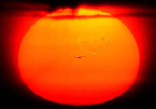 Amanecer con manchas solares