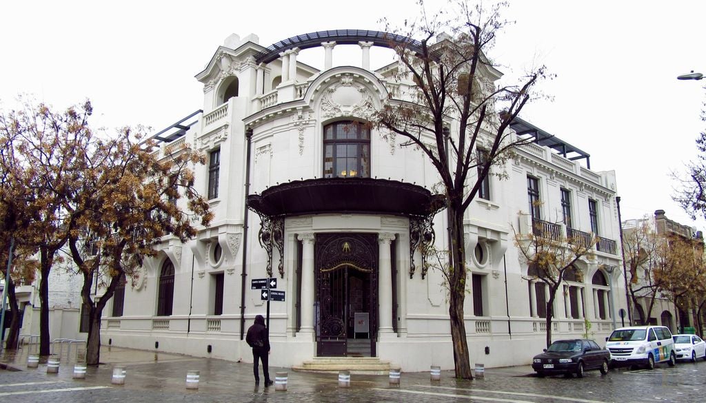 Palacio Álamos del barrio Yungay. Palacio Álamos del barrio Yungay. Crédito: Felipe Restrepo Acosta.