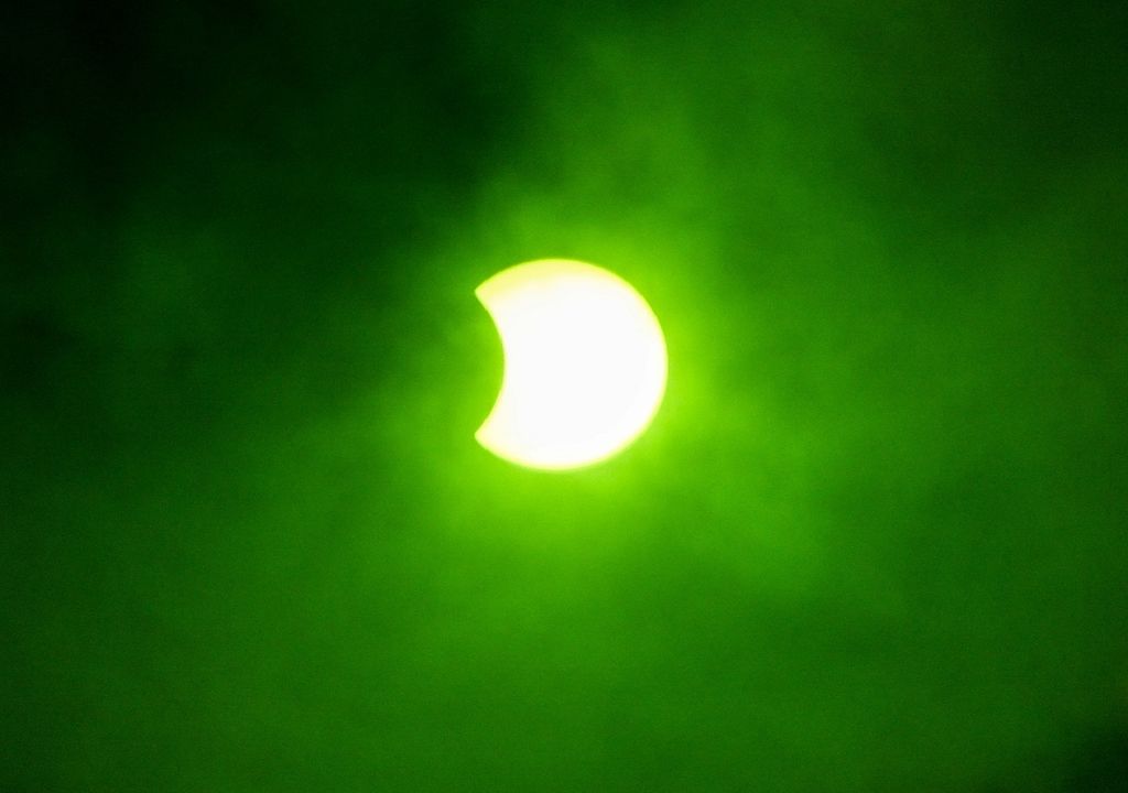 eclipse de sol parcial