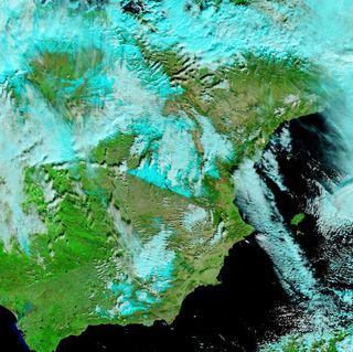 El misterio de las nevadas “corte a cuchillo” (23 ene 2013)
