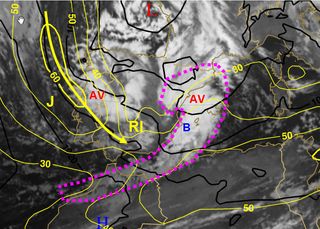 Ciclogénesis mediterránea, sting jet y seclusión (22-23 enero 2013)