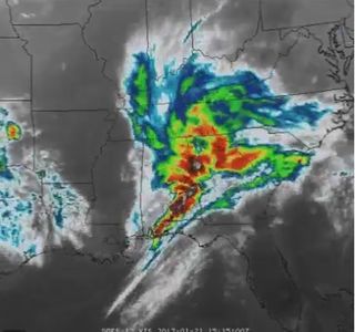 Al menos 18 muertos en una irrupción de tornados en EE.UU.