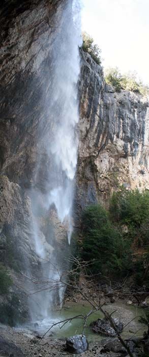 ¿Has visto alguna vez que una cascada vaya al revés? 