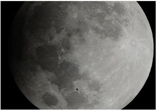¿Un lunar en la Luna?
