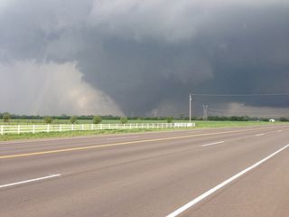 Predicciones de mesoescala por conjuntos sobre el tornado de Moore