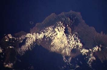 El Tambora desde la nave espacial americana El Tambora desde la nave espacial americana