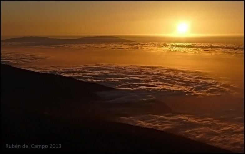 Atardecer desde el Parque Nacional del Teide 1ª Posición: Atardecer desde el Parque Nacional del Teide. de Rubén del Campo Hernández, Erruben