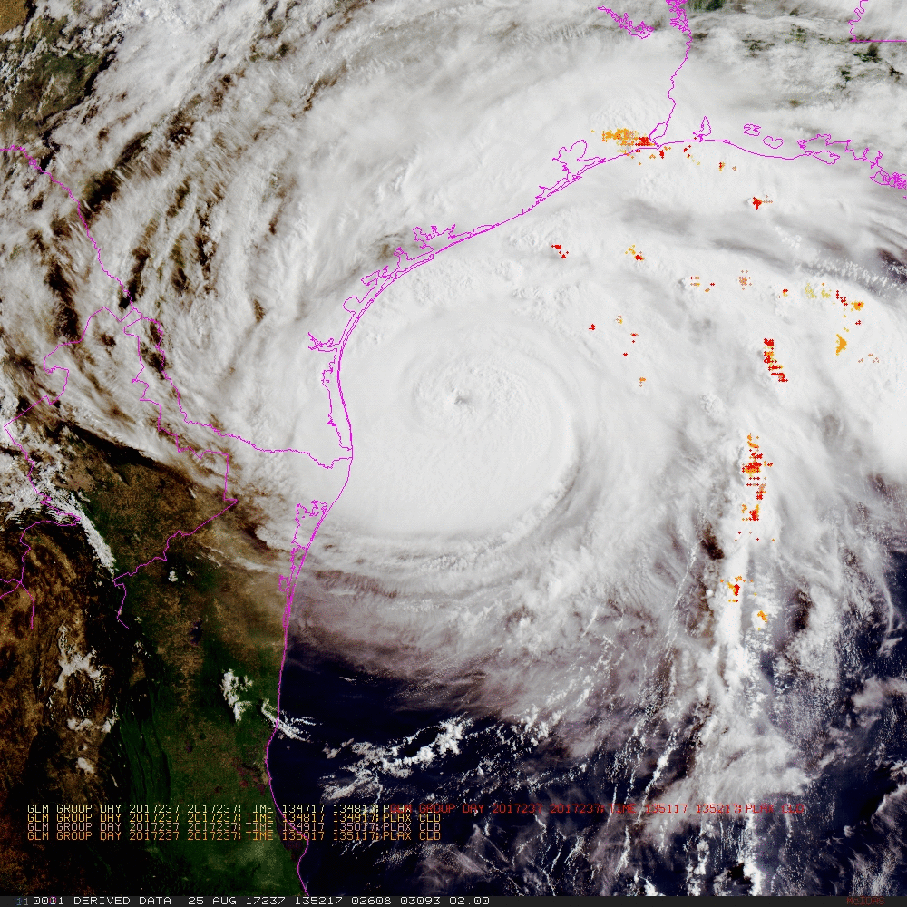 Imágenes en verdadero color de GOES-16 ABI y datos de 1 minuto de GLM superpuestos. Los grupos rojos correspondientes al tiempo de imagen nominal y los grupos amarillos son los más antiguos, 1352-1437 UTC el 25 de agosto de 2017.