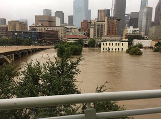 Inundaciones catastróficas e históricas en Houston y otros lugares de Texas causadas por Harvey