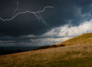 36 horas de tormentas localmente fuertes en la Península