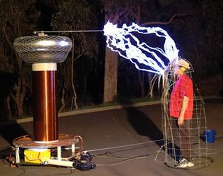 Campana o jaula de Faraday: salvados contra los rayos