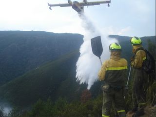 Se prolonga la campaña de verano de incendios forestales 2017
