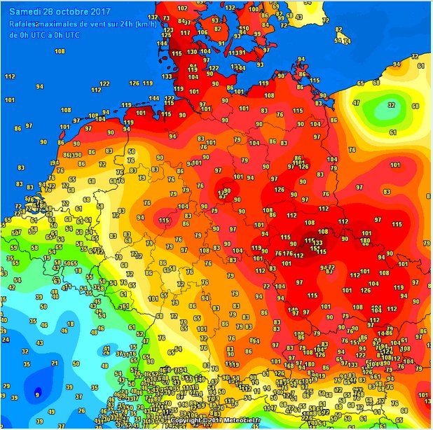 Las rachas máximas en 24h suministradas por el portal de www.meteociel.fr muestran valores de 179 y 150 km/h en ciertos puntos a 800 m, pero son amplias las zonas donde se registraron rachas de más de 100 y 120 km/h. Zonas de Dinamarca y Holanda también reflejan rachas muy intensas. Las rachas máximas en 24h suministradas por el portal de www.meteociel.fr muestran valores de 179 y 150 km/h en ciertos puntos a 800 m, pero son amplias las zonas donde se registraron rachas de más de 100 y 120 km/h. Zonas de Dinamarca y Holanda también reflejan rachas muy intensas.