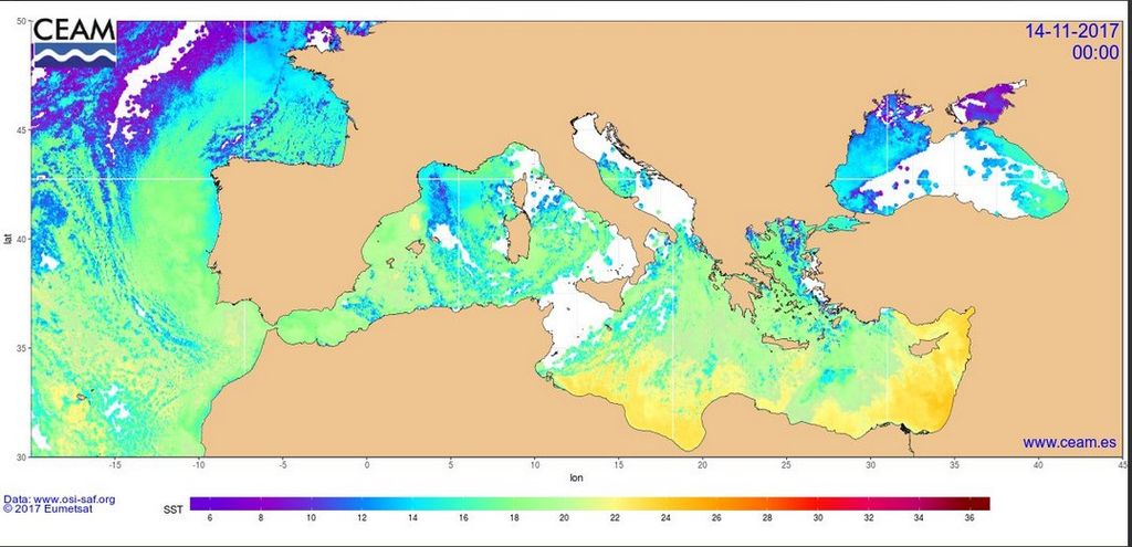 Las temperaturas del agua del mar en la zona son relativamente frescas, aún así es posible que la convección y las tormentas se desarrollen en la zona por el núcleo frío de altura. CEAM Las temperaturas del agua del mar en la zona son relativamente frescas, aún así es posible que la convección y las tormentas se desarrollen en la zona por el núcleo frío de altura. CEAM