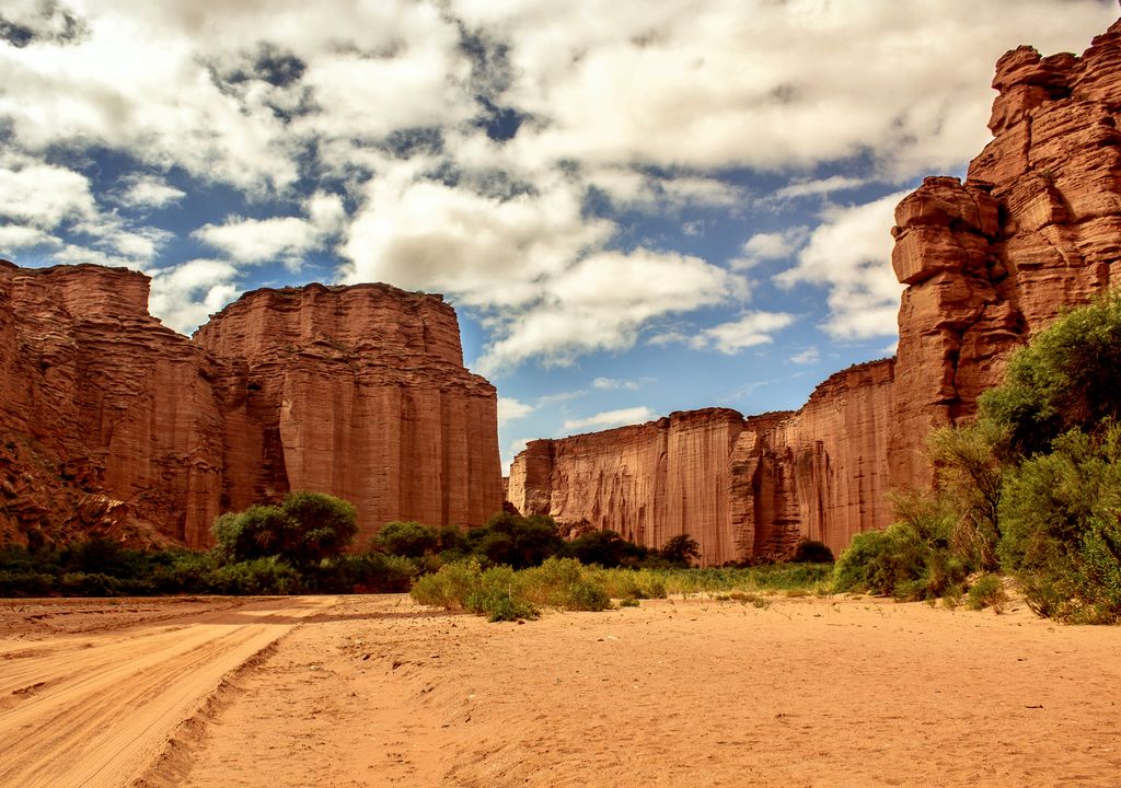 Parque Nacional Talampaya, La Rioja, Argentina. Parque Nacional Talampaya, La Rioja, Argentina.