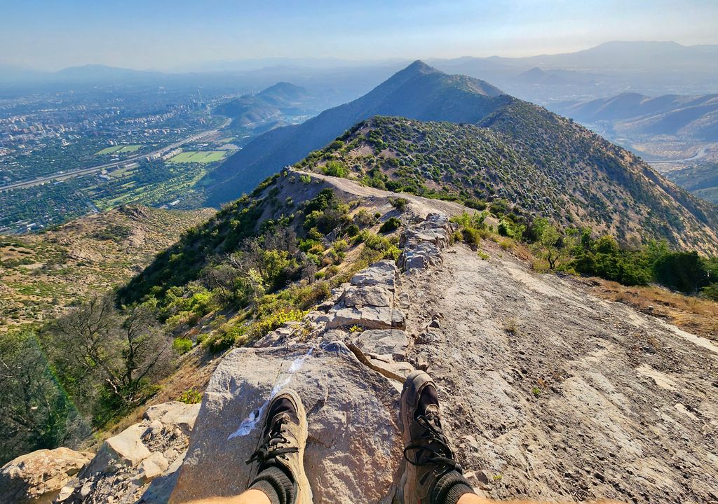Ruta de trekking en Santiago.