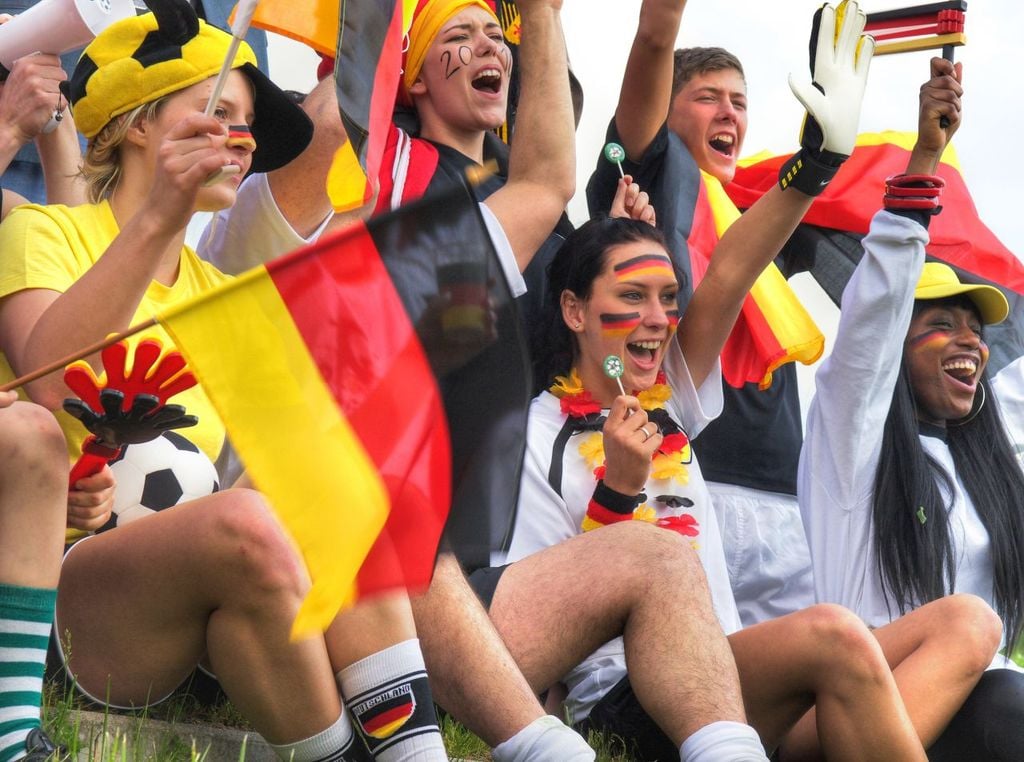 Eine extreme Hitzewelle har Deutschland voll erfasst. Wie wird das Wetter zum Public Viewing am Donnerstagabend?