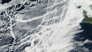 Estelas naturales y artificiales