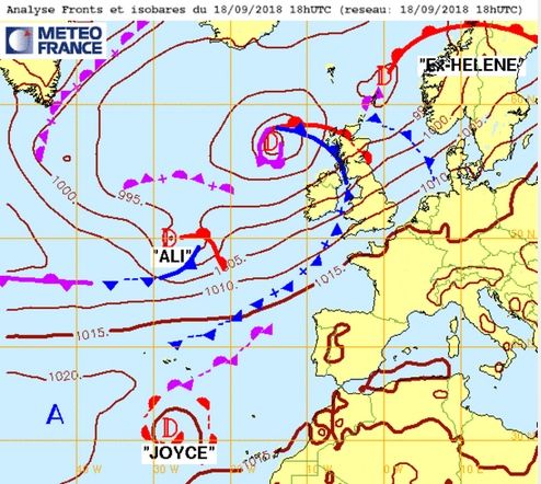 Mapa de superficie del 18 de septiembre de 2018 18 UTC con presión, frentes y nombre de los ciclones. Ali se encontraba al oeste - suroeste de Irlanda. Meteo France.