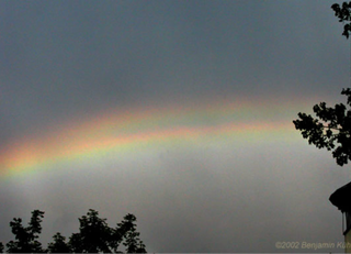 Los rarísimos arco iris gemelos o "hermanos"