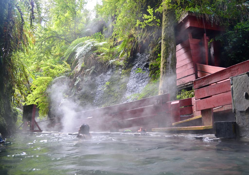 Termas Geométricas, atractivo de Coñaripe. Termas Geométricas, atractivo de Coñaripe.