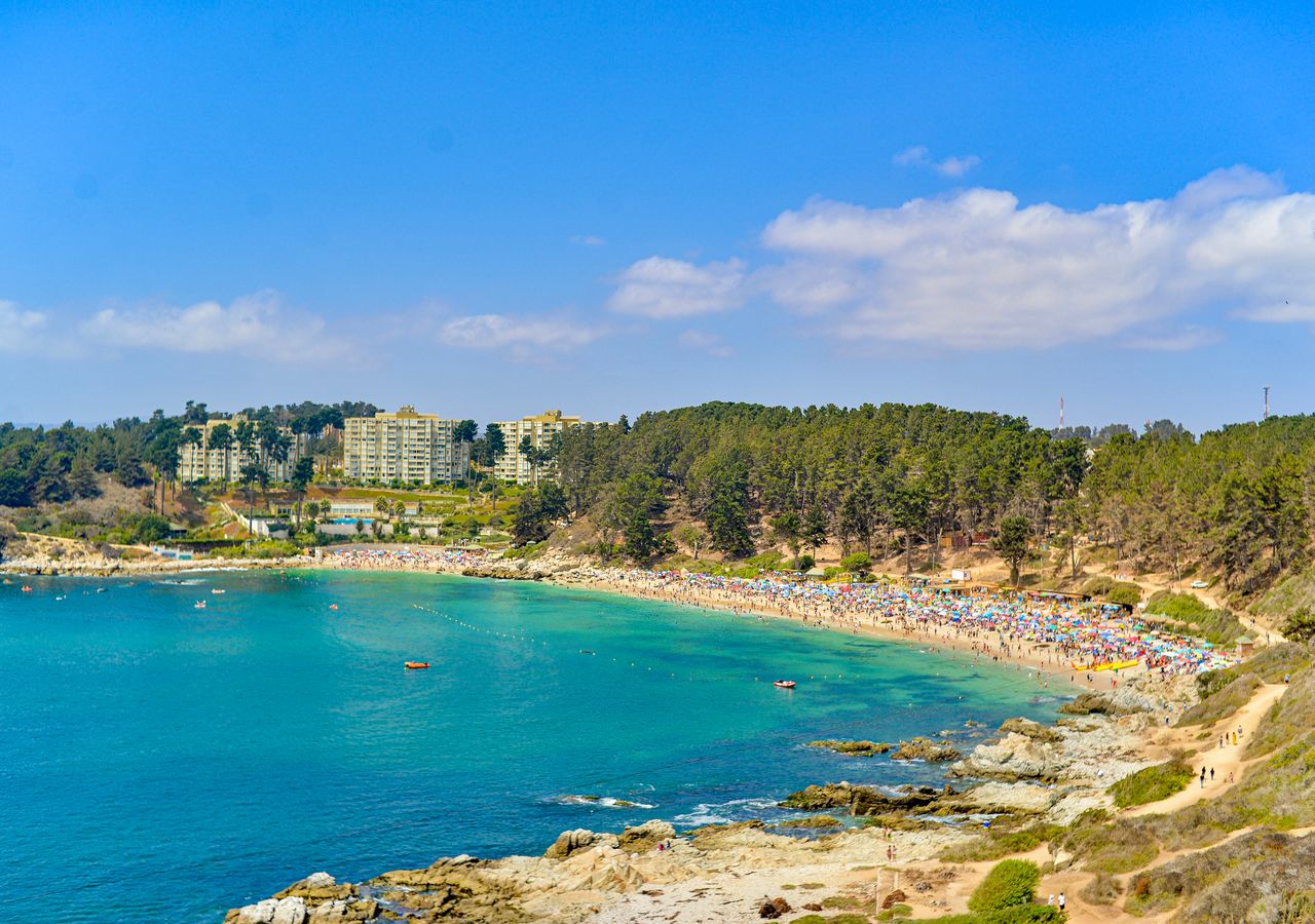 Algarrobo es un buen destino para una escapada a la playa cerca de Santiago.