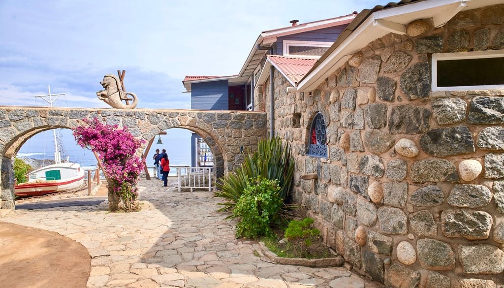 La Casa Museo de Pablo Neruda es uno de los principales atractivos de Isla Negra.