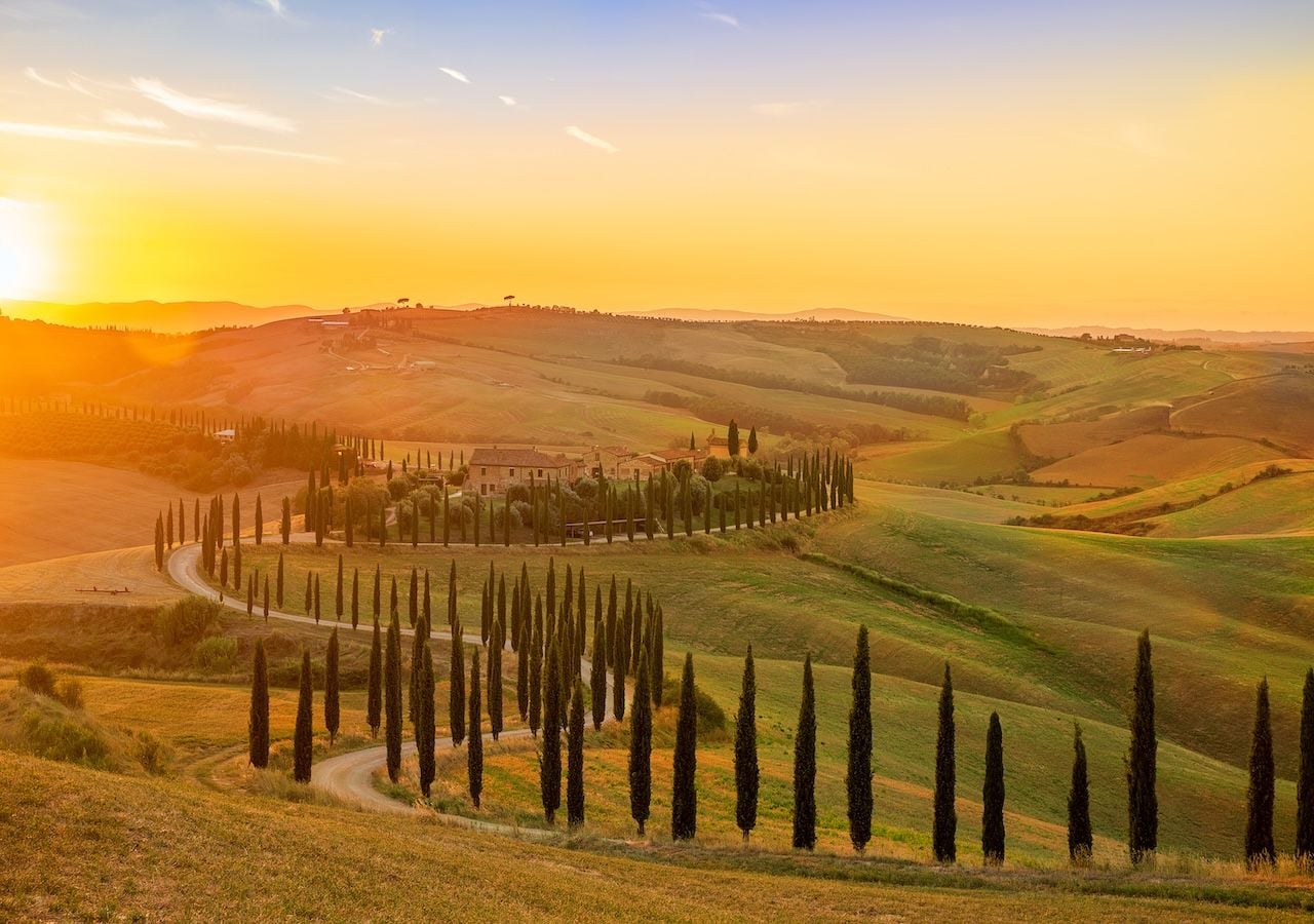 Si ya de por sí La Toscana es espectacular, imagínate vivirla en pleno otoño, sin masificaciones y con puestas de sol como ésta.