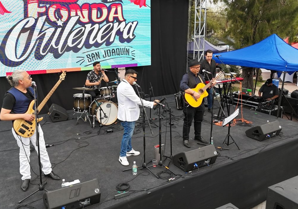 Fonda Chilenera de San Joaquín.