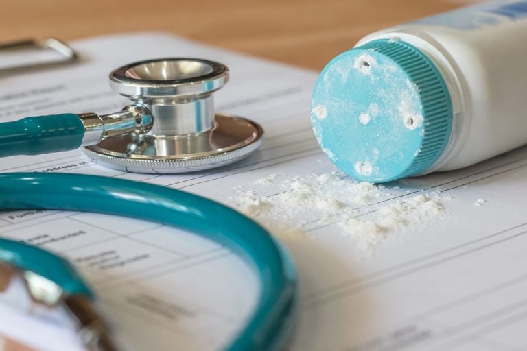 5 grandes empresas enfrentan demandas por qu&iacute;micos cancer&iacute;genos en sus productos