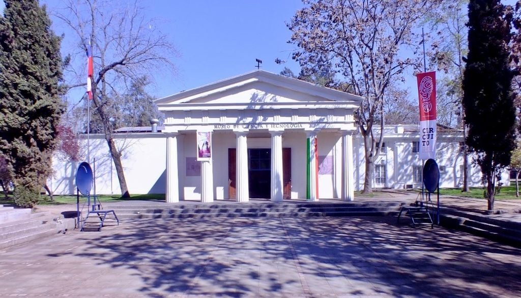 El Museo de Ciencia y Tecnología invita a aprender de diferentes disciplinas científicas en forma interactiva. Crédito: Registro de Museos de Chile.
