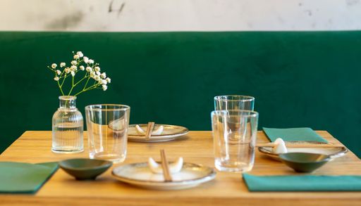 5 nuevas aperturas gastron&oacute;micas: Desde cocina japonesa a parrillas en Santiago este 2026