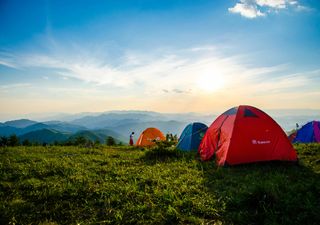 5 parques de campismo em conta para passar os últimos dias do verão 