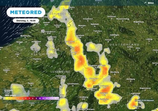 50 Liter Regen in wenigen Minuten: Heute kracht es richtig &ndash; Gewitterfront bringt Sturzflut, Hagel und Orkanb&ouml;en