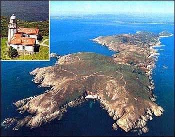 Isla de Ons y su Faro Isla de Ons y su Faro. Ría de Pontevedra
