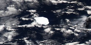 Imágen única: Iceberg B17-B a la deriva al suroeste de las costas de Australia