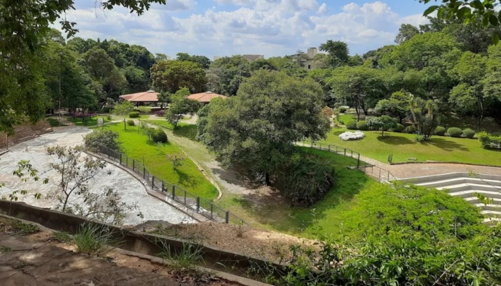 Vista do Parque Geológico do Varvito, em Itu (SP). Crédito: Vinicius Lopes.