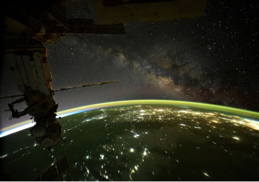 Via Láctea capatada a partir da Estação Espacial Internacional Via Láctea capatada a partir da Estação Espacial Internacional