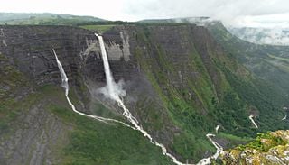 La cascade la plus haute de la p&eacute;ninsule Ib&eacute;rique se trouve plus pr&egrave;s que vous ne l&rsquo;imaginez