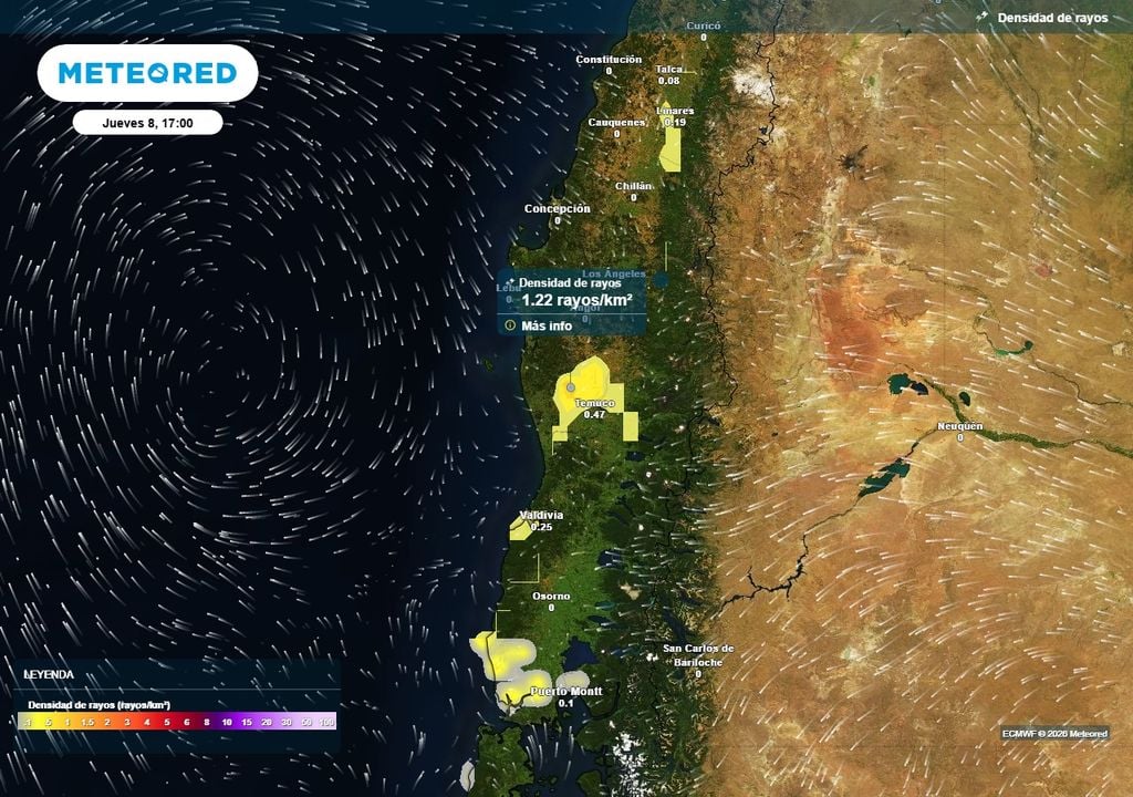 Hasta 3 días con tormentas eléctricas en Chile centro-sur Densidad de rayos (#/km2) para la tarde del jueves (08) en Chile centro-sur.