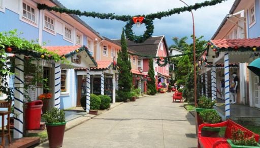 A Finl&acirc;ndia do Brasil: o vilarejo com cachoeiras, arquitetura n&oacute;rdica e Natal o ano inteiro