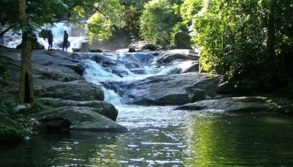 A Três Cachoeiras, em Penedo (RJ). Crédito: Cinthiaa22/Tripadvisor.
