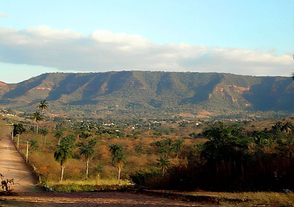 A Chapada do Araripe, lar da Formação Crato. A Chapada do Araripe, lar da Formação Crato.