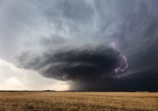 A partir de las 16 horas crecerán tormentas con granizo y reventones en las zonas con aviso rojo por calor