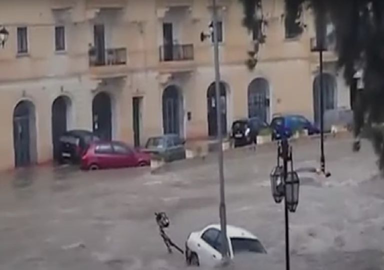 A “pior tempestade em muito tempo A “pior tempestade em muito tempo