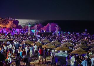 A Praia da Galé vai brilhar sob a lua cheia — e estão todos convidados